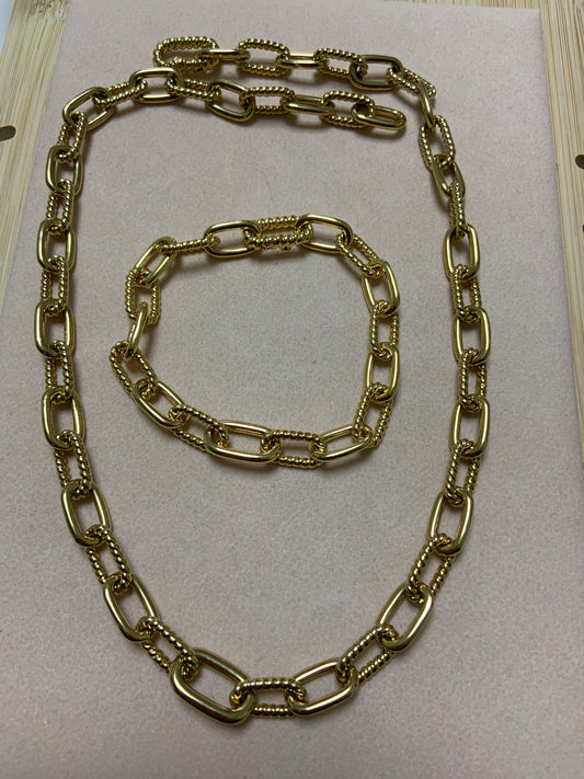 DY gold link chain set Madison